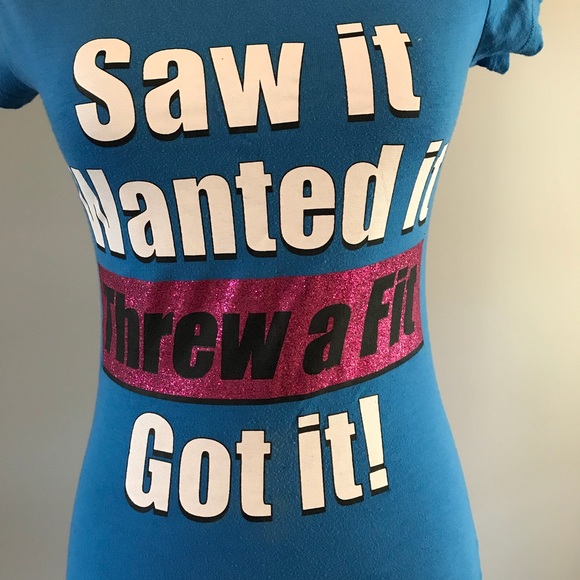 Graphic Tee Saw It Wanted It - Picture 2 of 5